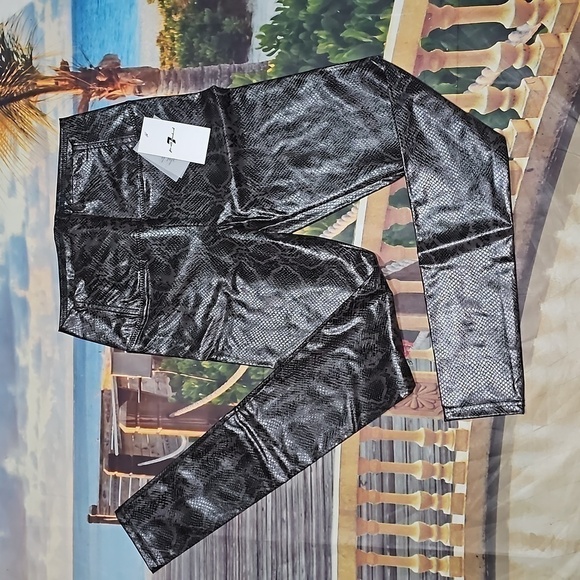 7 For all Mankind Snakeskin Skinny Vegan Leggings Size‎ XS - Picture 1 of 6